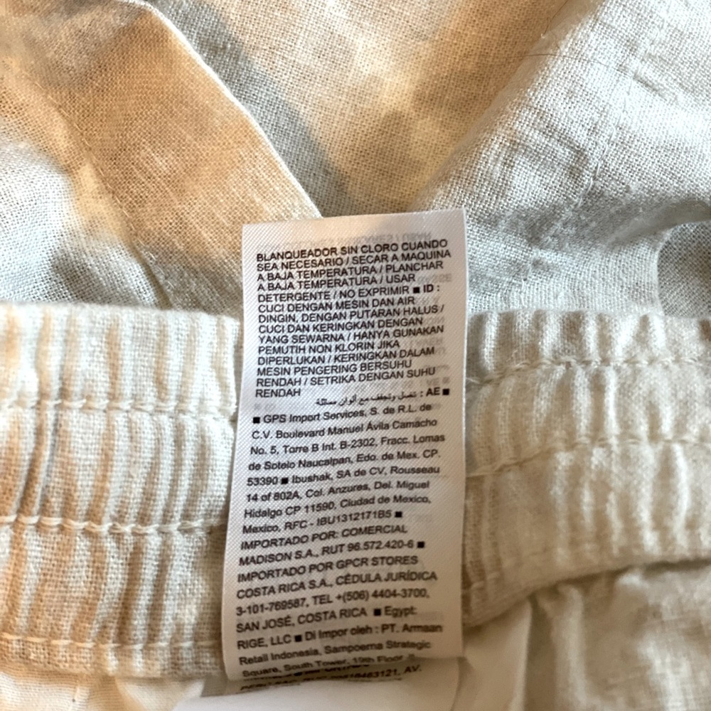 Old Navy - Picture 5 of 9